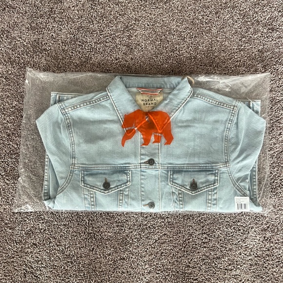 Normal Brand Denim Trucker - Picture 4 of 10